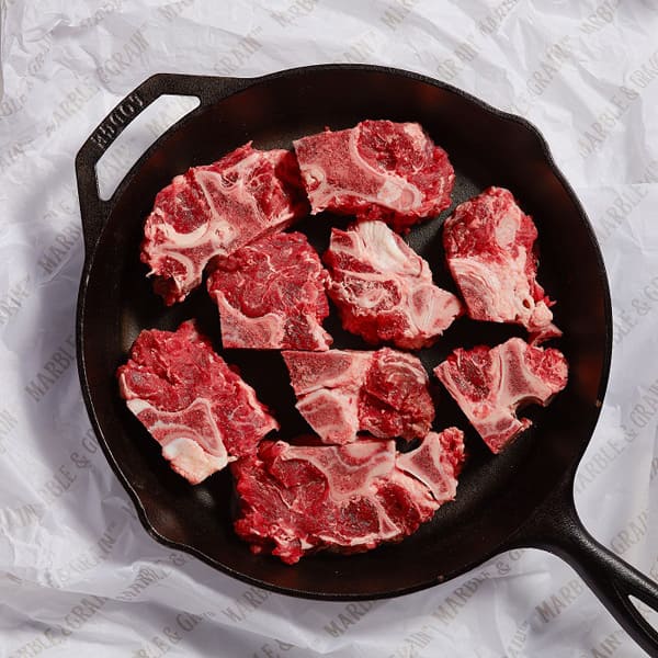 Marble & Grain Beef Meaty Bones | 4-8 pcs x 1 | 1.75 - 2.25 lbs
